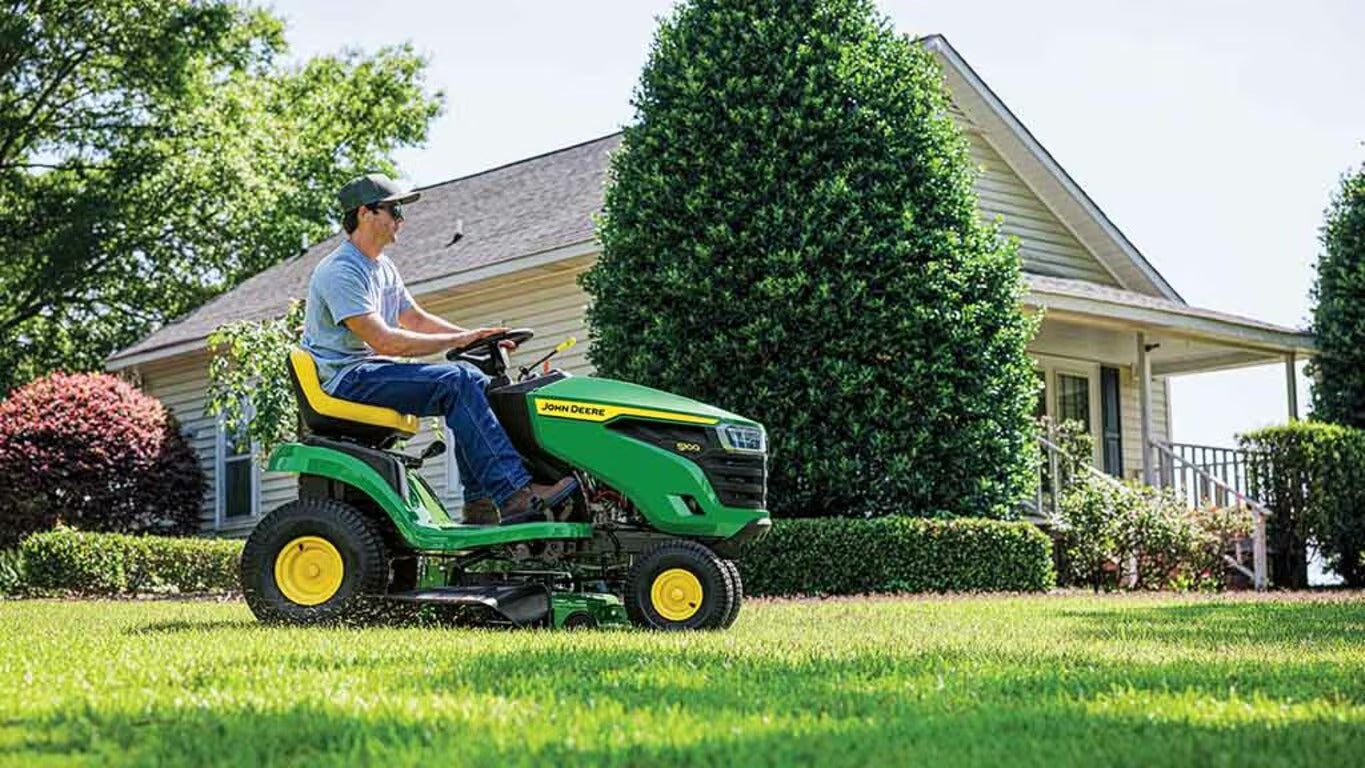 John Deere S100 42-inch 17.5HP Hydrostatic Gas Riding Mower Tractor